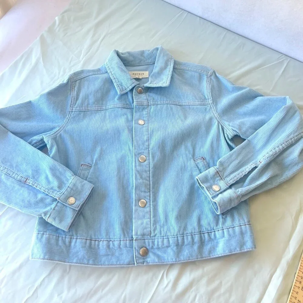 Pac Sun Corduroy Cropped Baby Blue Jacket Size Medium